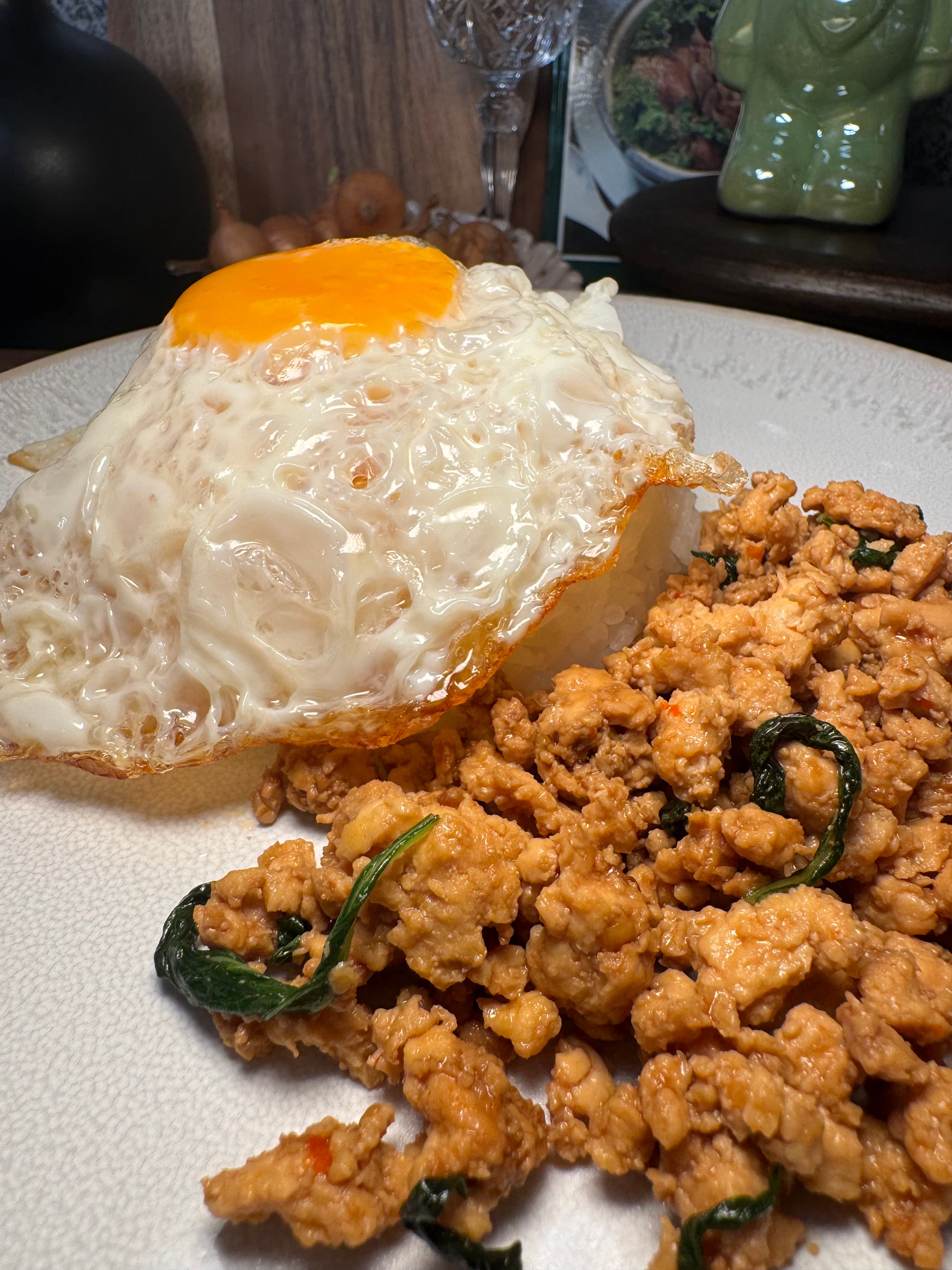 Easy Pad Kra Pao Chicken