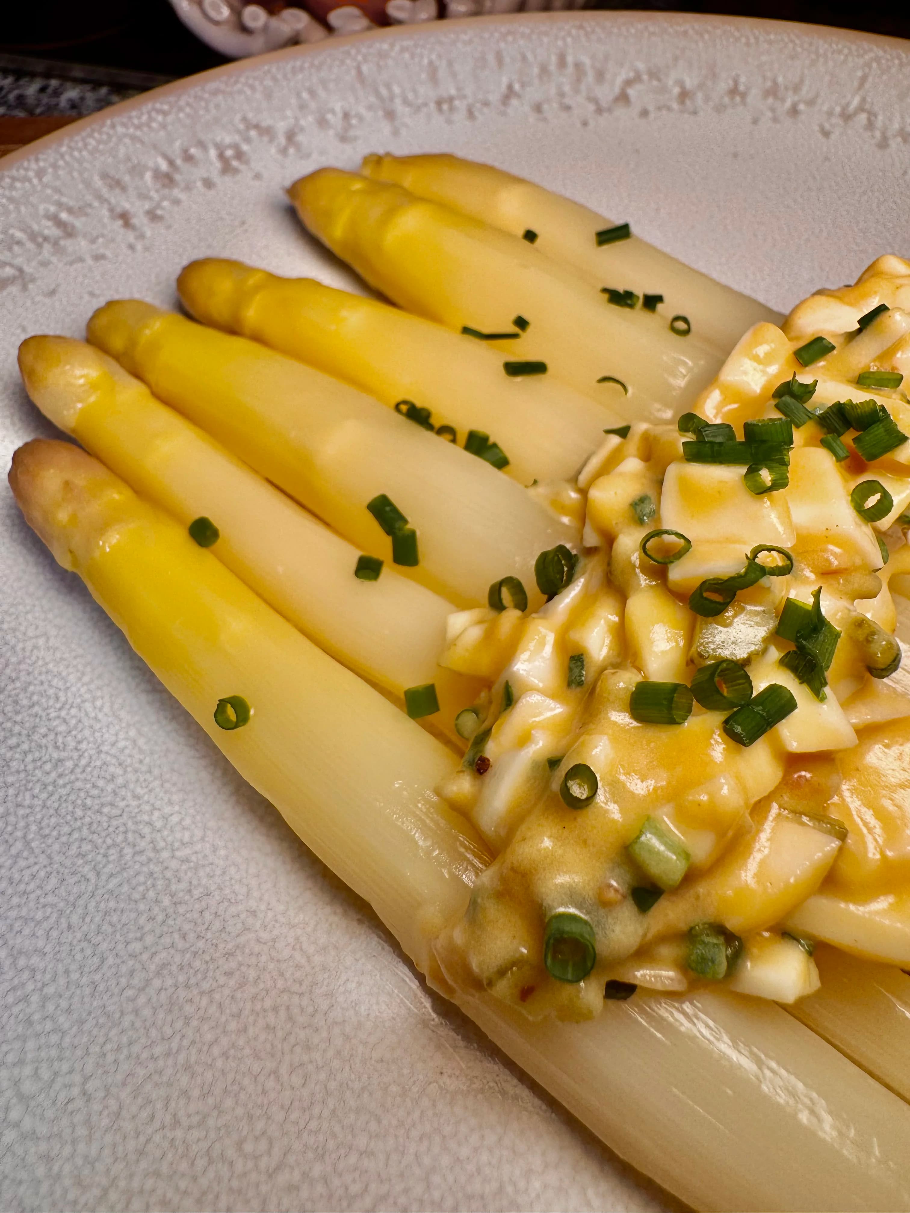 White Asparagus with Rémoulade Sauce